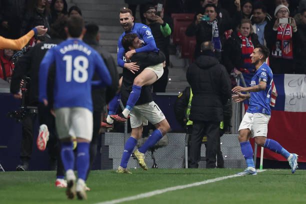 赵鹏：邵佳一人品很不错且性价比高，不行再归化两三个外援（赵鹏称邵佳一人品佳、性价比高，必要时再归化两三名外援）