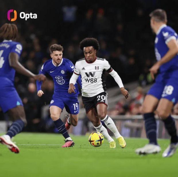 埃默松：我并不怀念在米兰的日子；那儿的人聊我比聊C罗还多（埃默松直言不怀念米兰：当地谈论我比谈C罗还频繁）