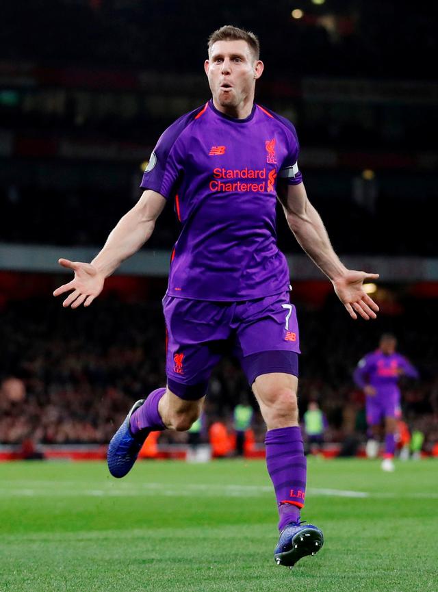 都体：邓弗里斯可能继续缺席与马竞比赛；泽林斯基已参加合练（都灵体育报：邓弗里斯或继续缺席战马竞，泽林斯基已重返合练）