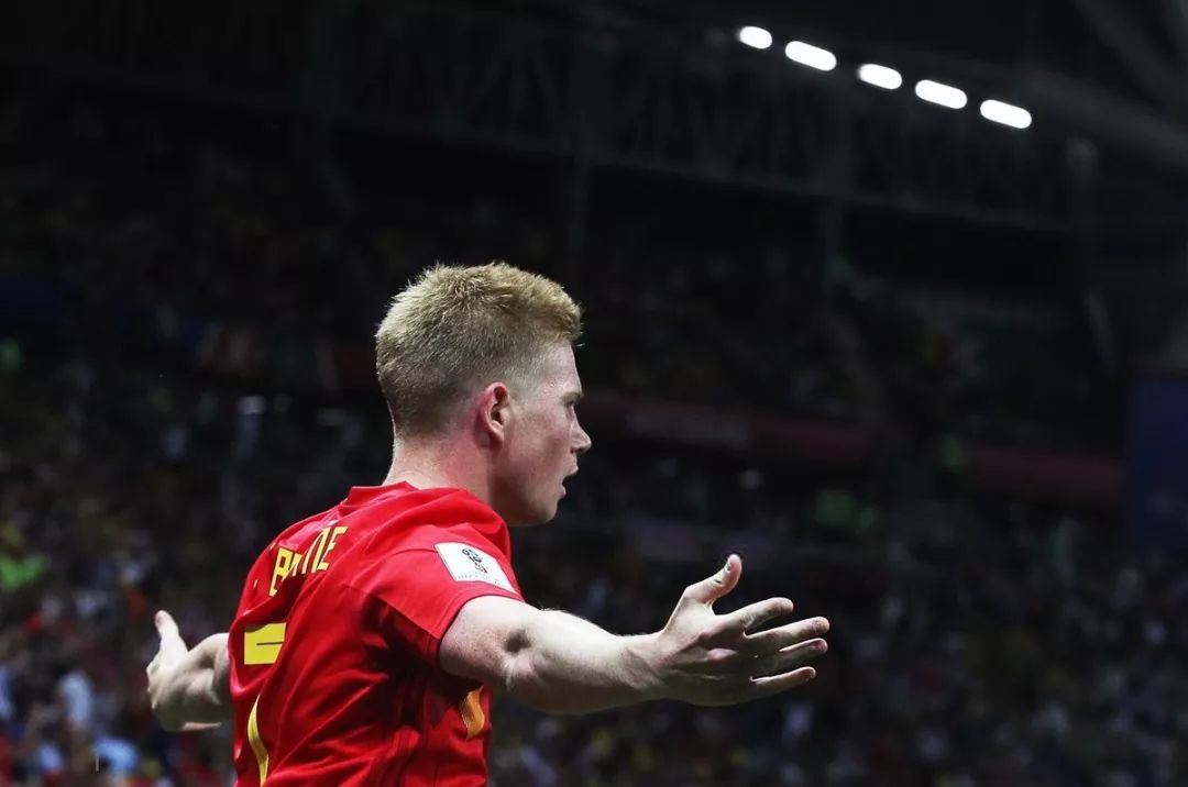 意媒：新星伊万-马耶首次入选一线队，他在国米的未来计划中（意媒：小将伊万-马耶首次跻身一线队，已纳入国米未来规划）